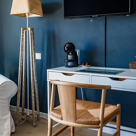 Homestay Pedra De Lava Azores-quarto 1 *