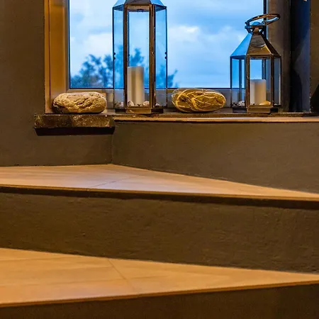 Pedra De Lava Azores-quarto 1 * Angra do Heroismo