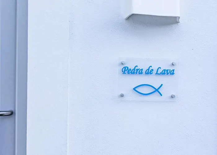 Pedra De Lava Azores-quarto 1 * Angra do Heroísmo